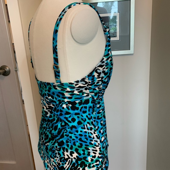 Jantzen bathing suit top - Picture 3 of 7